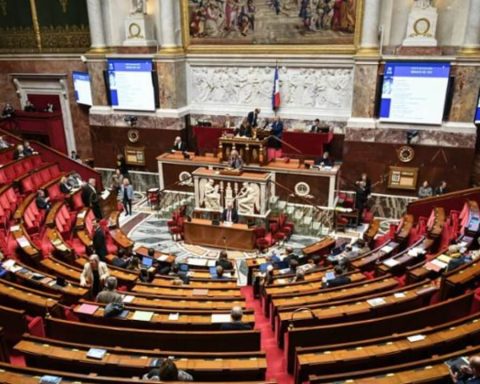 frankreich haushaltskrise 2026