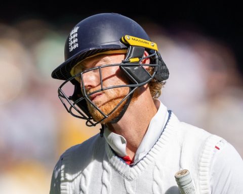 england-melbourne-collapse