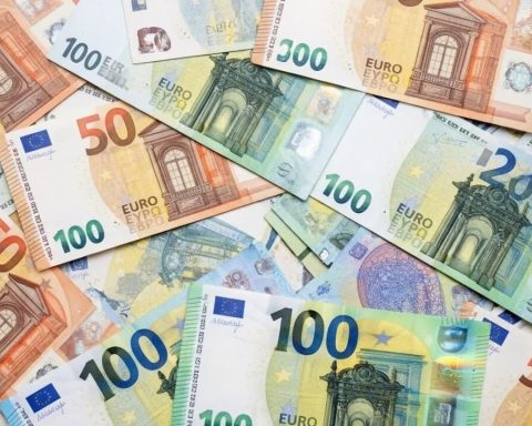 Richterbund Geldwäsche Kritik ​