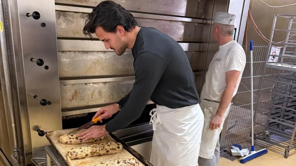 torwart-schreiber-backt-stollen