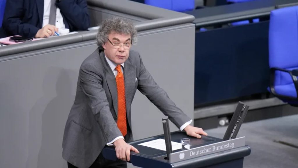 Moosdorf Hitlergruß Anklage Bundestag