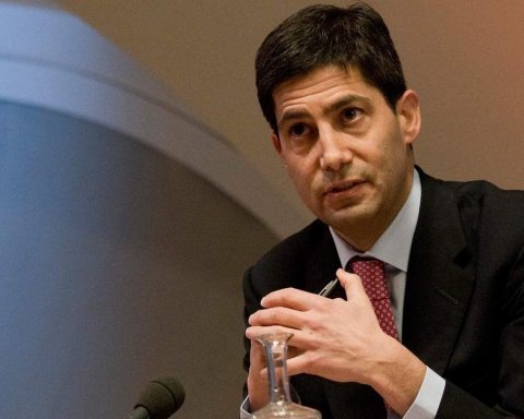 trump-warsh-fed-chef