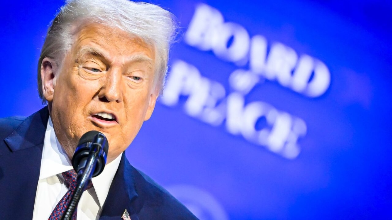 trump-carney-friedensrat-streit