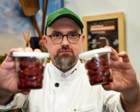 berlin-bäcker-kirschkuchen-streichung