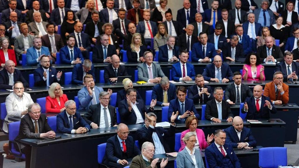 AfD scheitert Karlsruhe Saal
