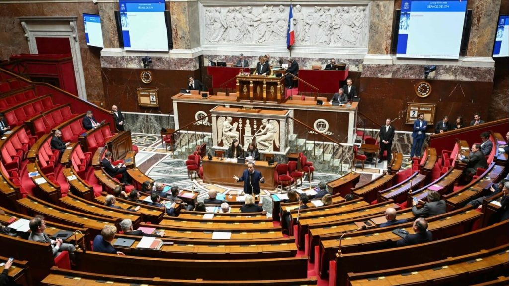 Frankreich Haushalt Kompromiss Kritik