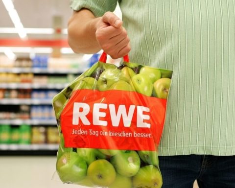 rewe-rueckruf-keime-fertig ​
