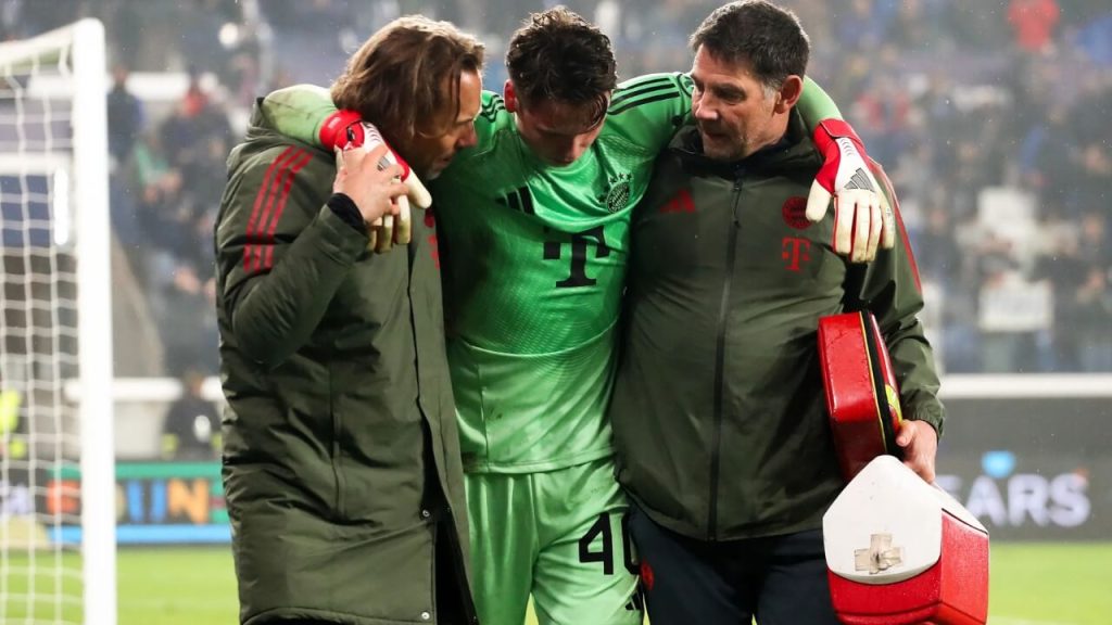 jonas-urbig-bayern-torwart