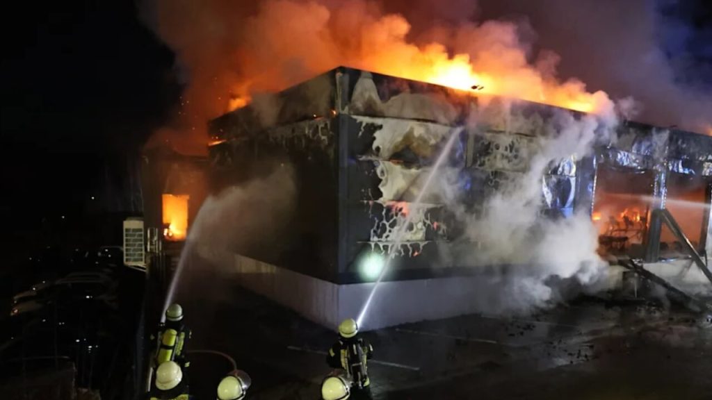 sauna-in-flammen-fitnessstudio