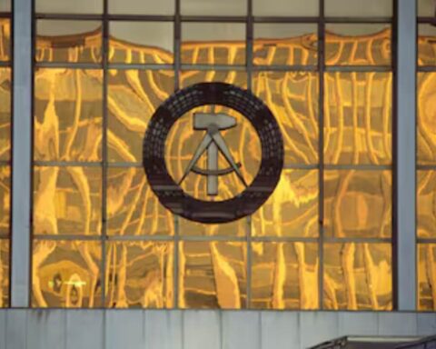 palast-republik-honeckers-traum-asbest