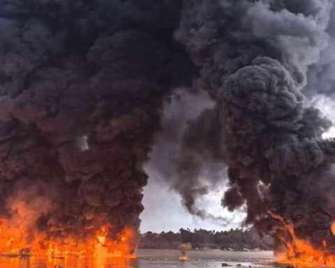 oeltanker‑brand‑myanmar‑hafen