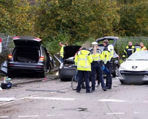 mutter-mann-faehrt-bewaehrung