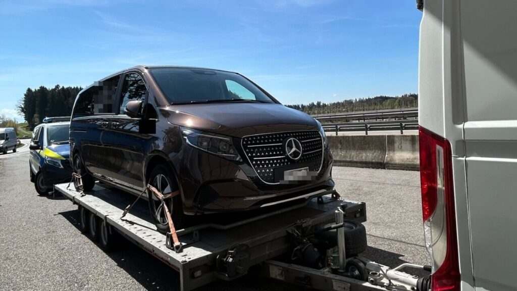 leichenwagen-zoll-30-000-euro