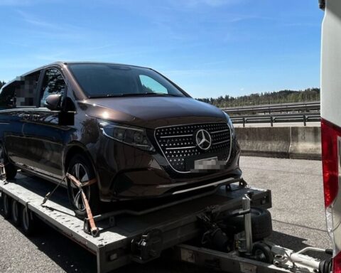 leichenwagen-zoll-30-000-euro