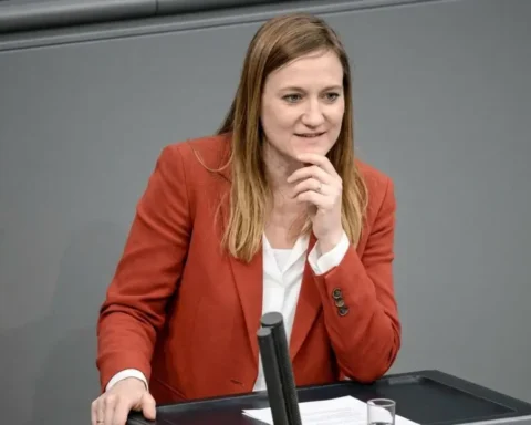 elterngeld-familienstartzeit-spd-frauen