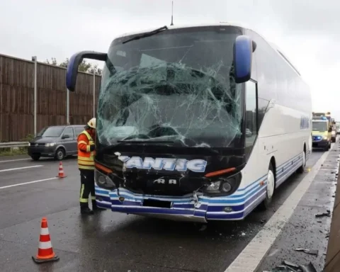 a5-busunfall-heidelberg-stau