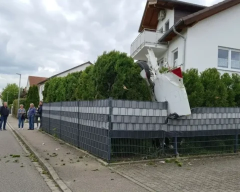 flugzeugabsturz-limburgerhof-maschine-zerbricht